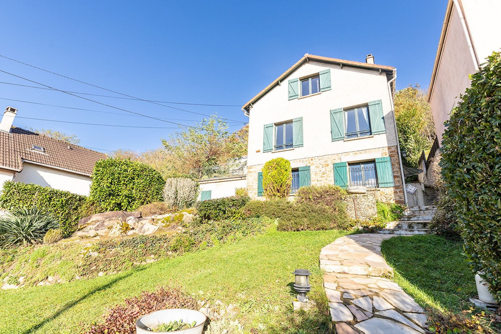 MAISON PALAISEAU LOZERE  133 M2