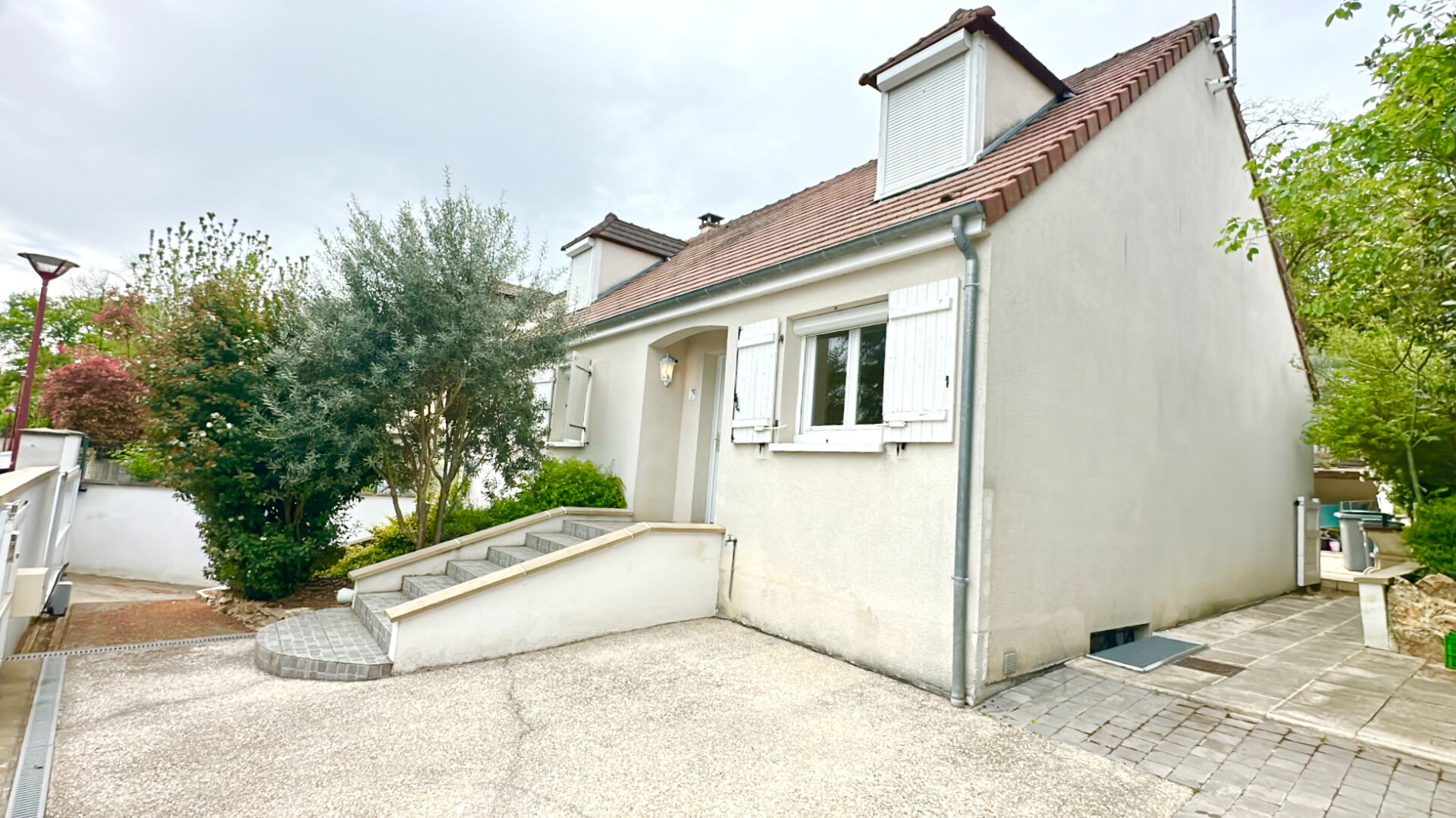 Photo Maison Linas 6 pièces 127 m2 - TERRAIN 491 m2 image 1/6