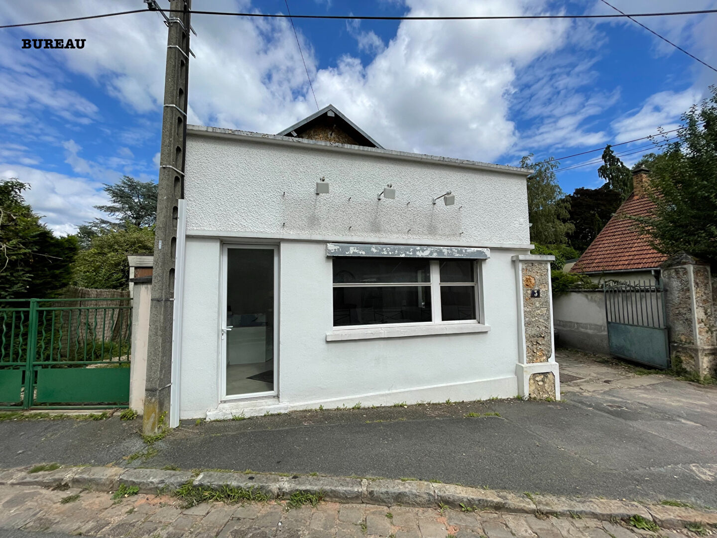 Local commercial Orsay 22.80 m2