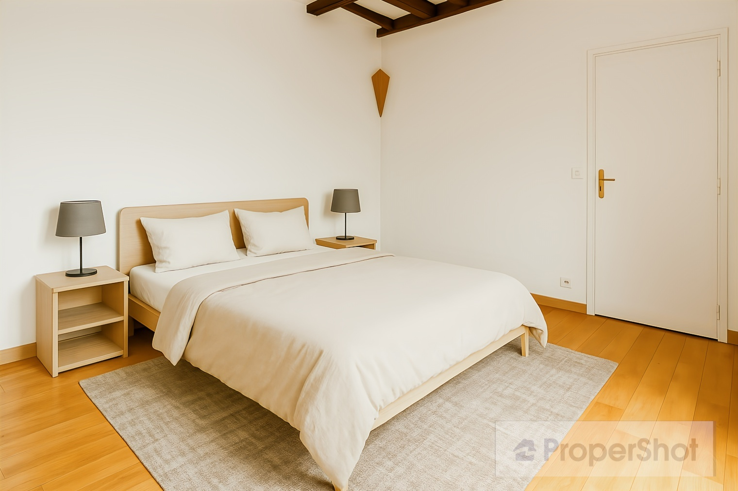 Photo Appartement DUPLEX  4 pièces - place de parking- CENTRE-VILLE image 6/6