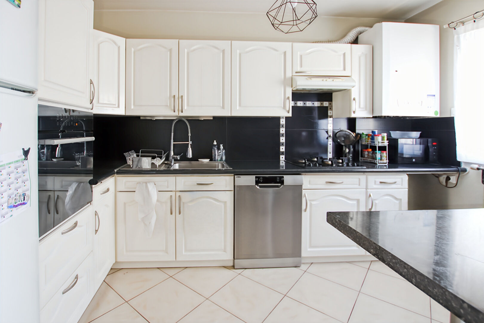 Photo Maison 110 m2 - Jardin sans vis-à-vis - Garage image 4/6