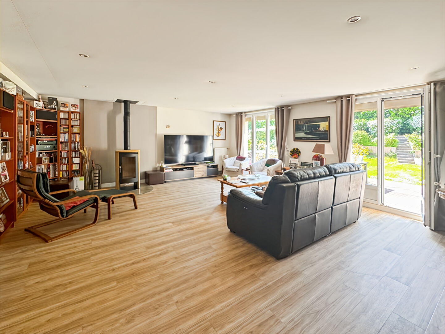 Photo Maison Nozay 10 pièces 226 m2 image 5/6