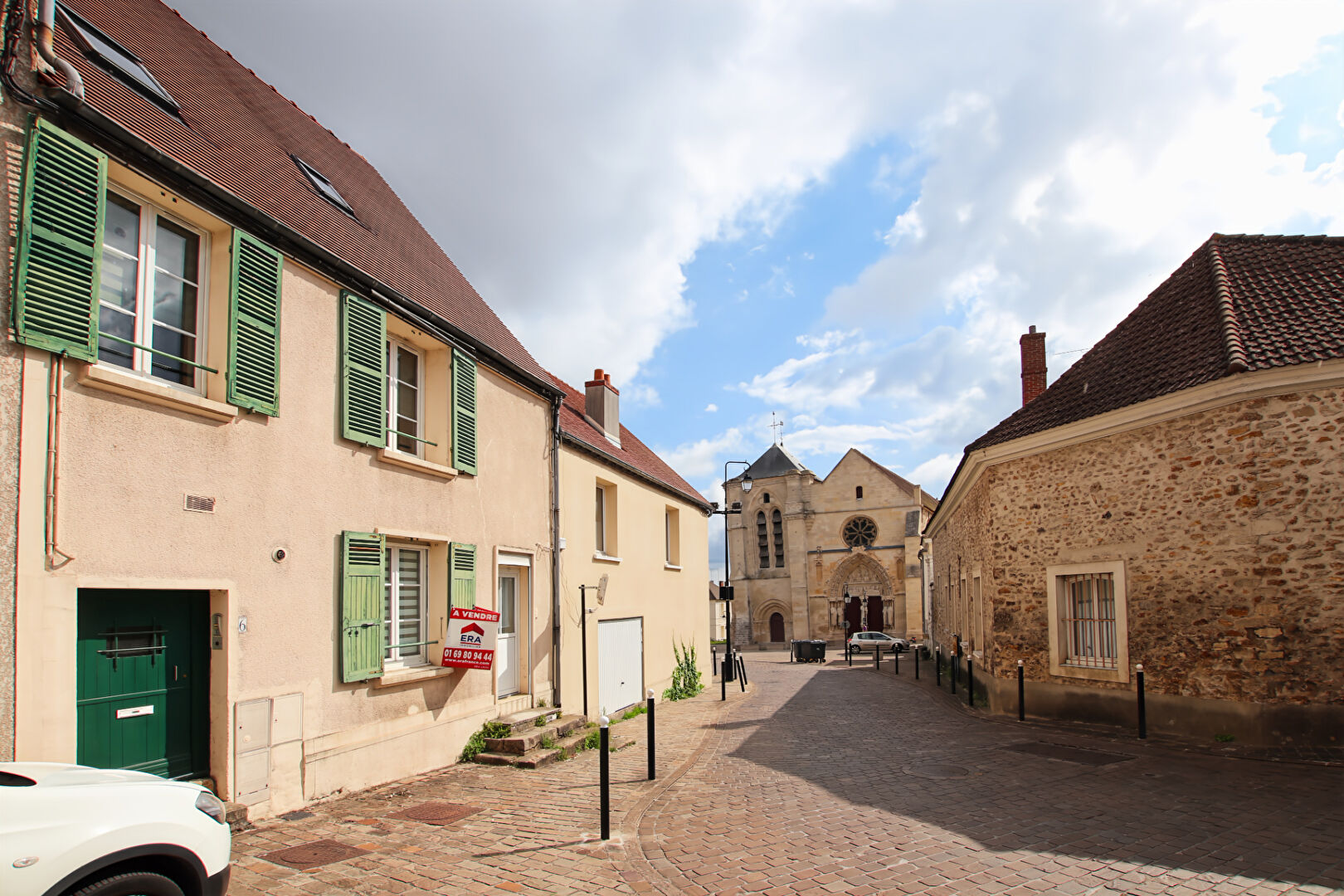 Photo Appartement à Longpont-Sur-Orge  55 m2 refait à neuf + 45m2 de débaras (duplex) image 2/6