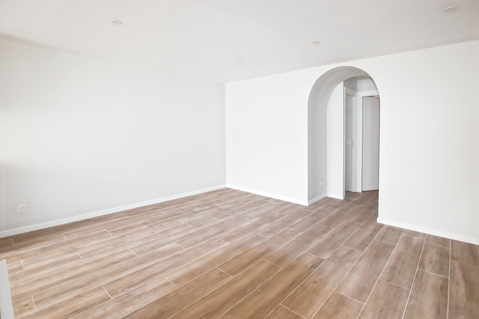 Photo Appartement à Longpont-Sur-Orge  55 m2 refait à neuf + 45m2 de débaras (duplex) image 4/6