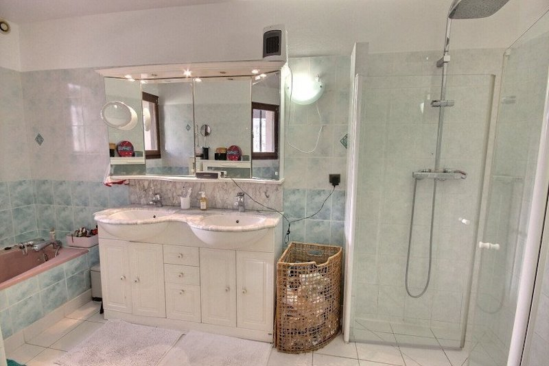 Photo Maison La Ville Du Bois 6 pièce(s) 191.89 m2 image 6/6