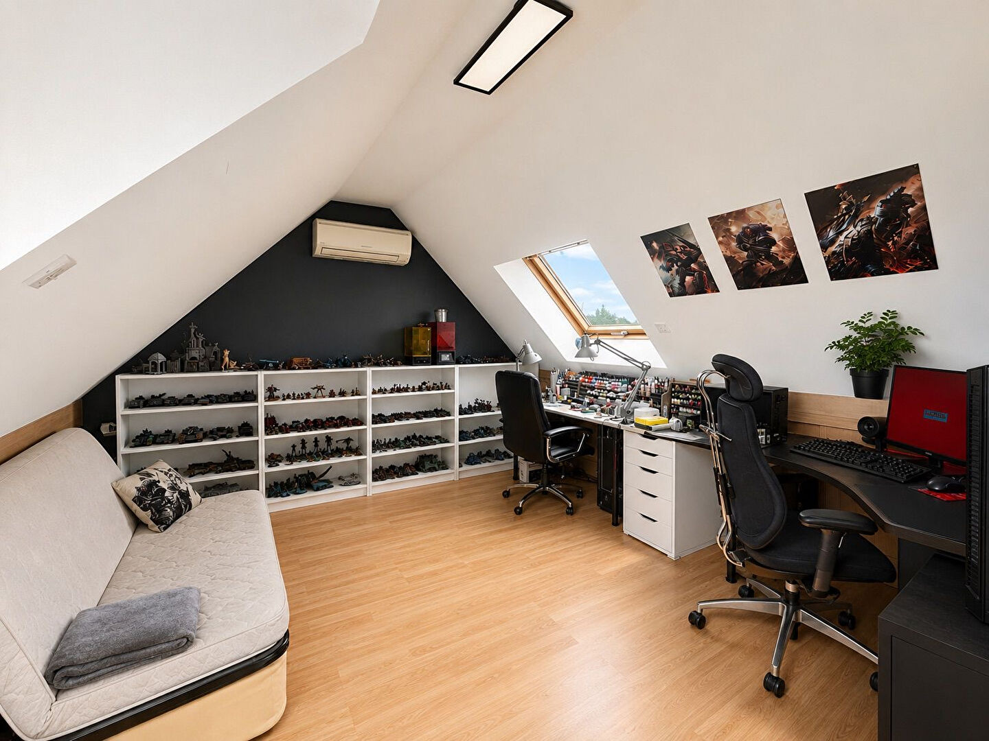 Maison familiale 4 chambres avec bureau, garage, et jardin à LEUVILLE SUR ORGE