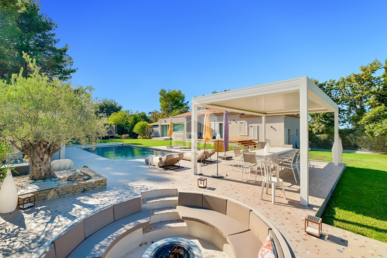 ERA PROVAIX Villa Aix En Provence