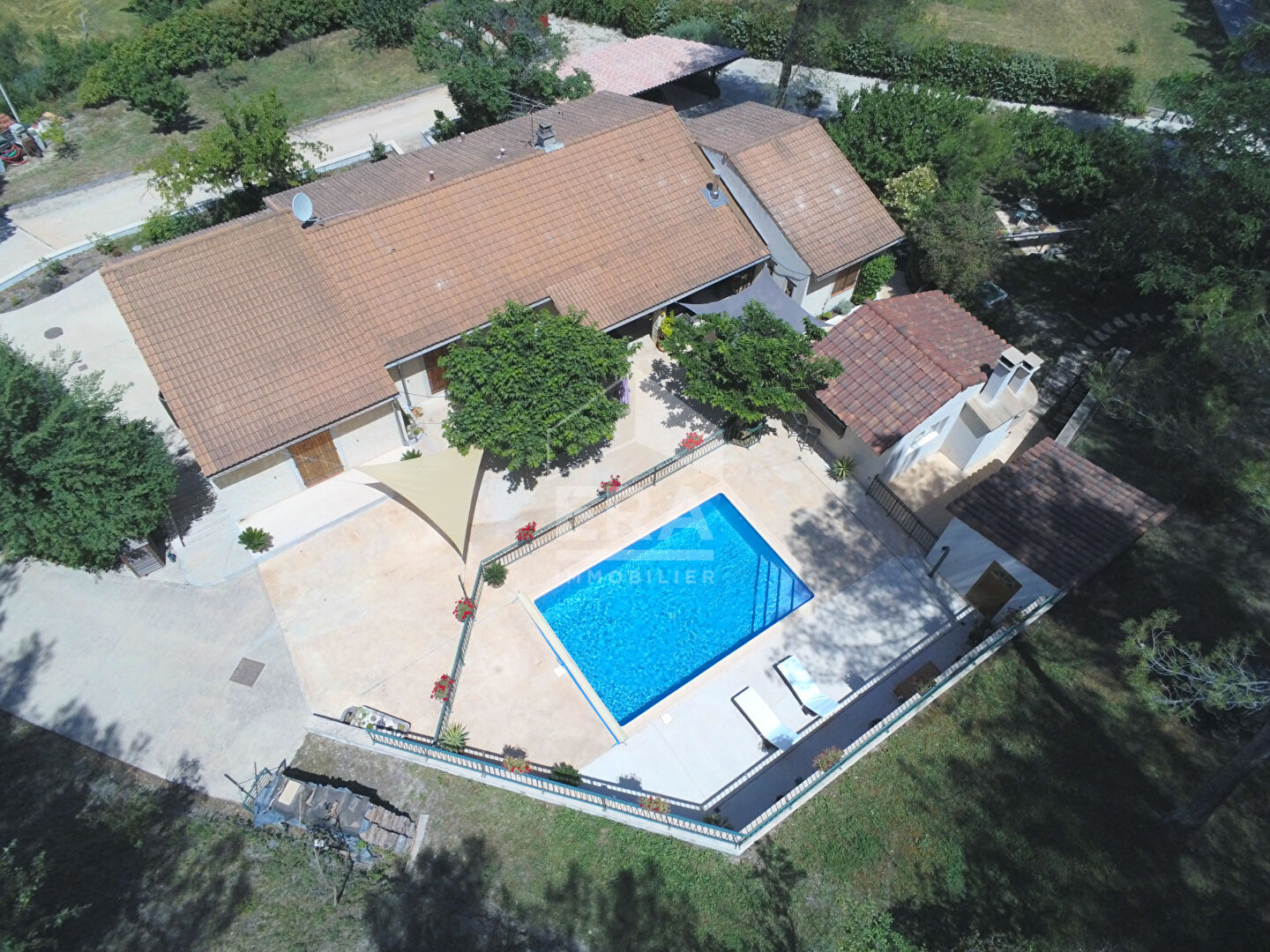 Photo Bâtisse de 263 m2 - AIX EN PROVENCE image 4/6