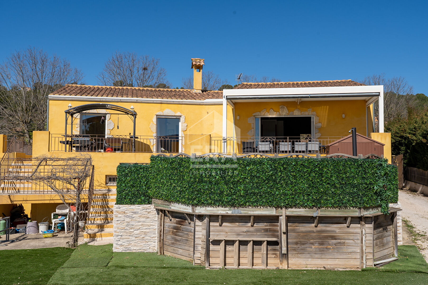 Photo Maison Bouc Bel Air 138 m2 avec un sous sol d'environ 200 m2 image 1/6