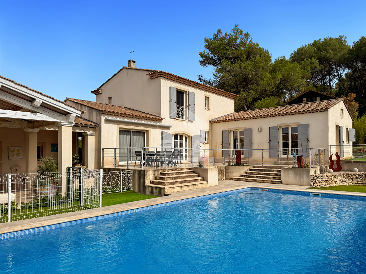 Photo Maison Cabries 7 pièce(s) 257.01 m2 image 2/6