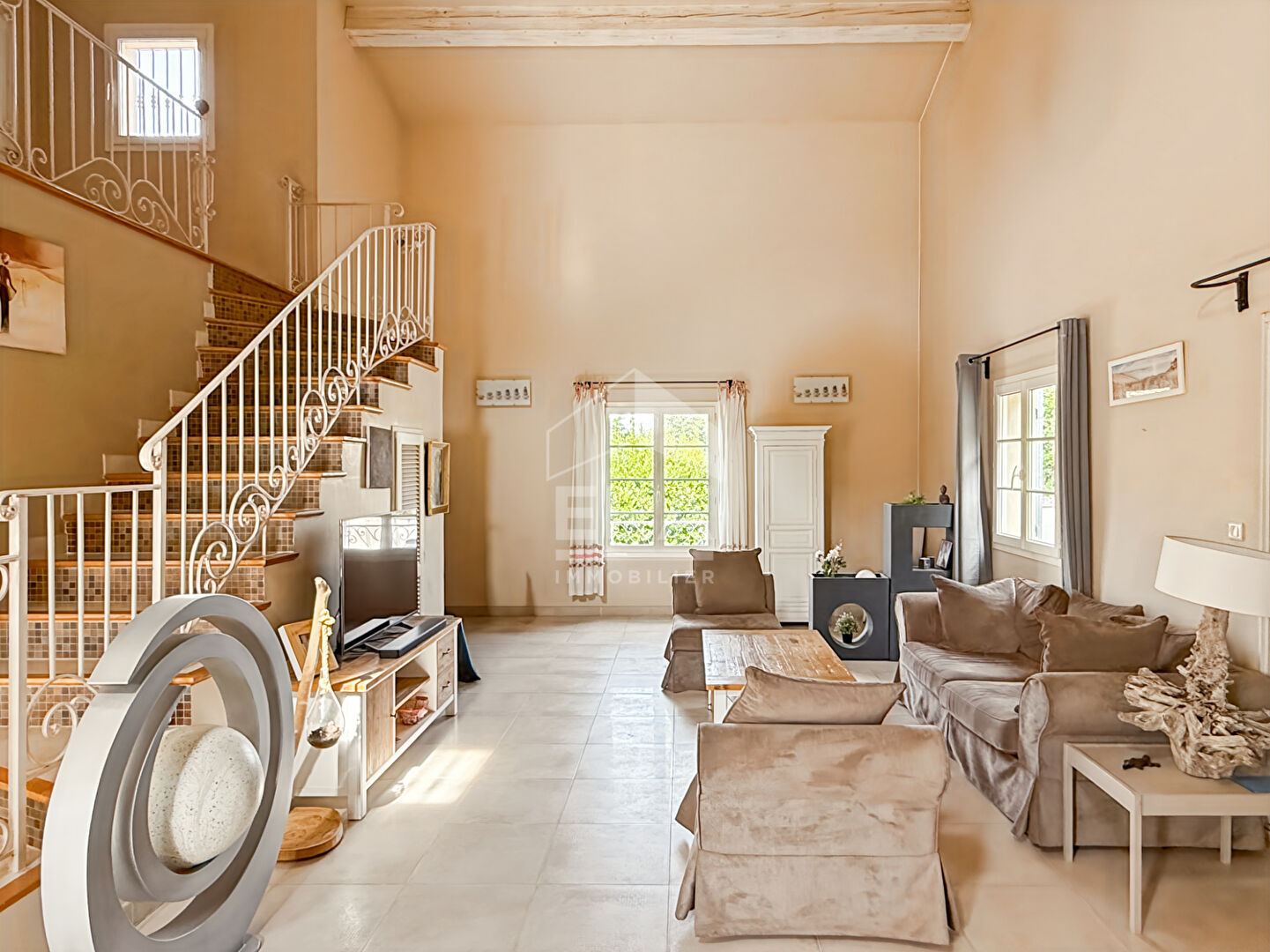 Photo Maison Cabries 7 pièce(s) 257.01 m2 image 6/6