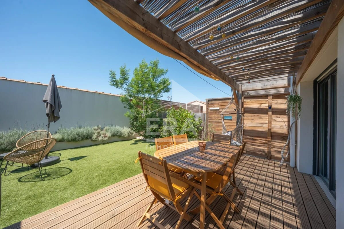 Maison Simiane Collongue 5 pièce(s) 95 m²