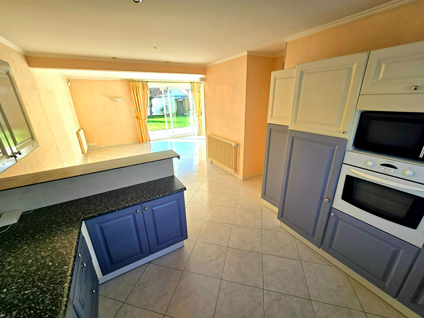 Photo Maison REZÉ LA HOUSSAIS 6 pièce(s) 150m² image 4/6