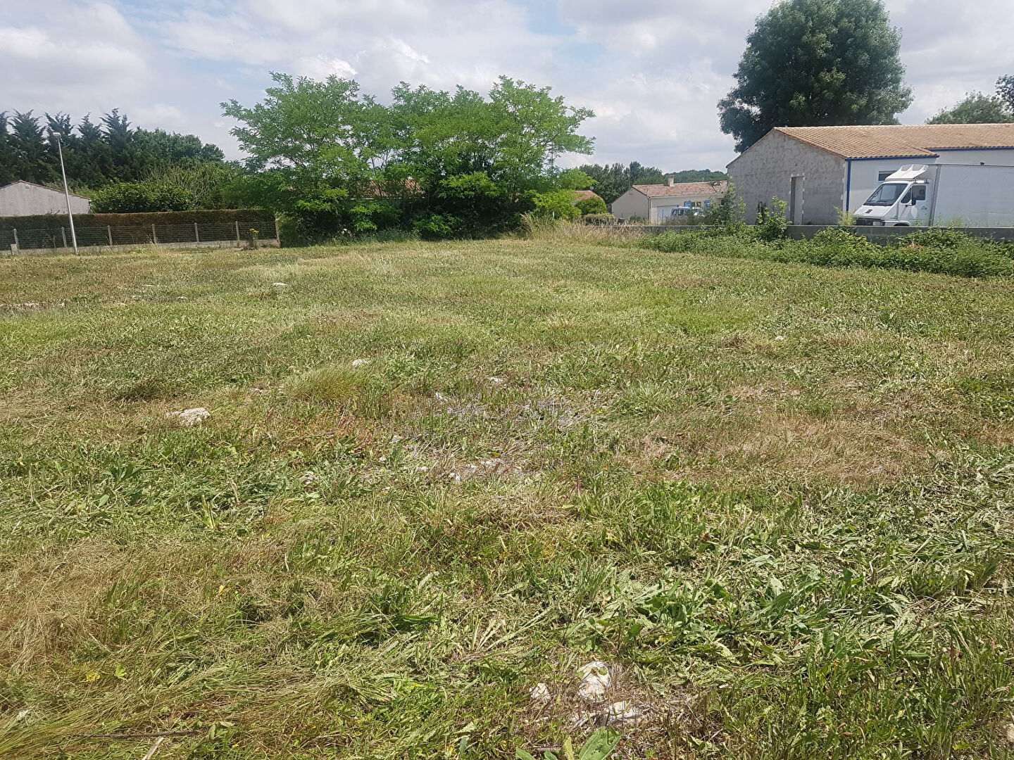 Photo Terrain Surgères image 2/3