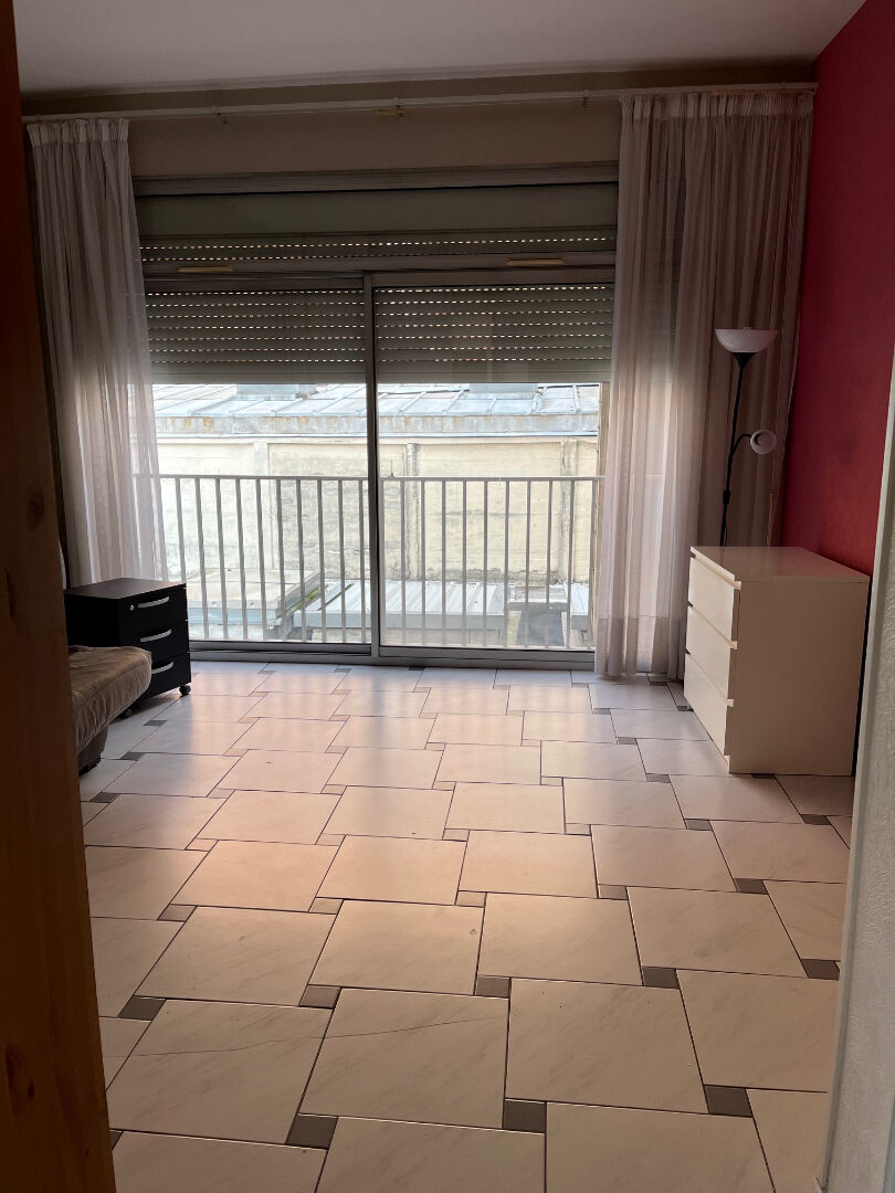 Photo APPARTEMENT MEUBLE A LOUER A SAINT QUENTIN 02100. image 1/6