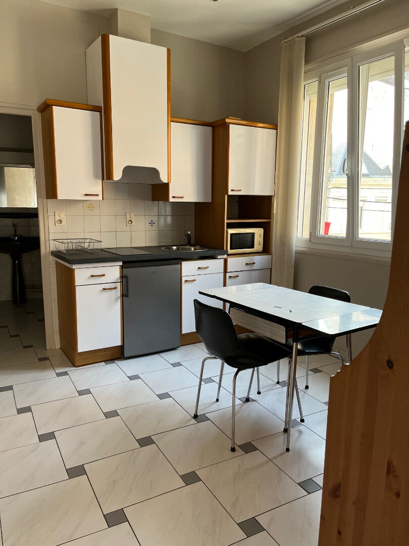 Photo APPARTEMENT MEUBLE A LOUER A SAINT QUENTIN 02100. image 3/6