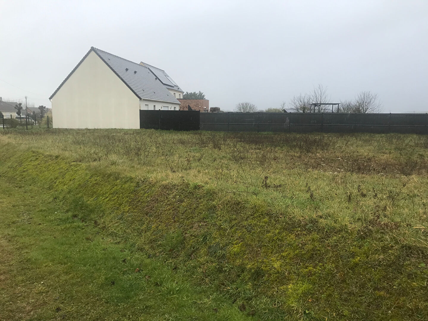 Terrain Ribemont 898 m2