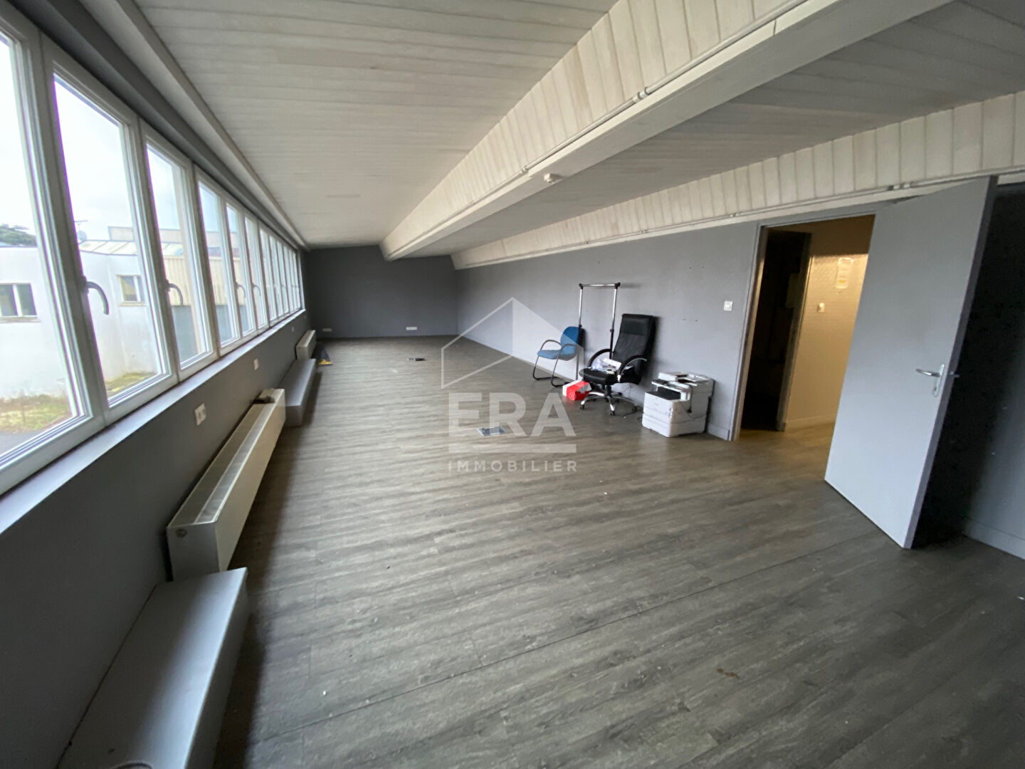 Photo Immeuble Saint Quentin 1200 m2 image 3/6