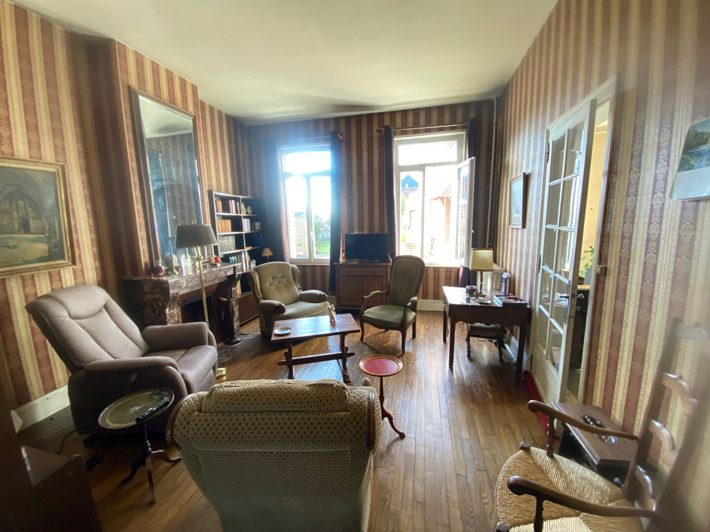 Photo Maison 354m2 en Centre Ville de Saint Quentin image 2/5