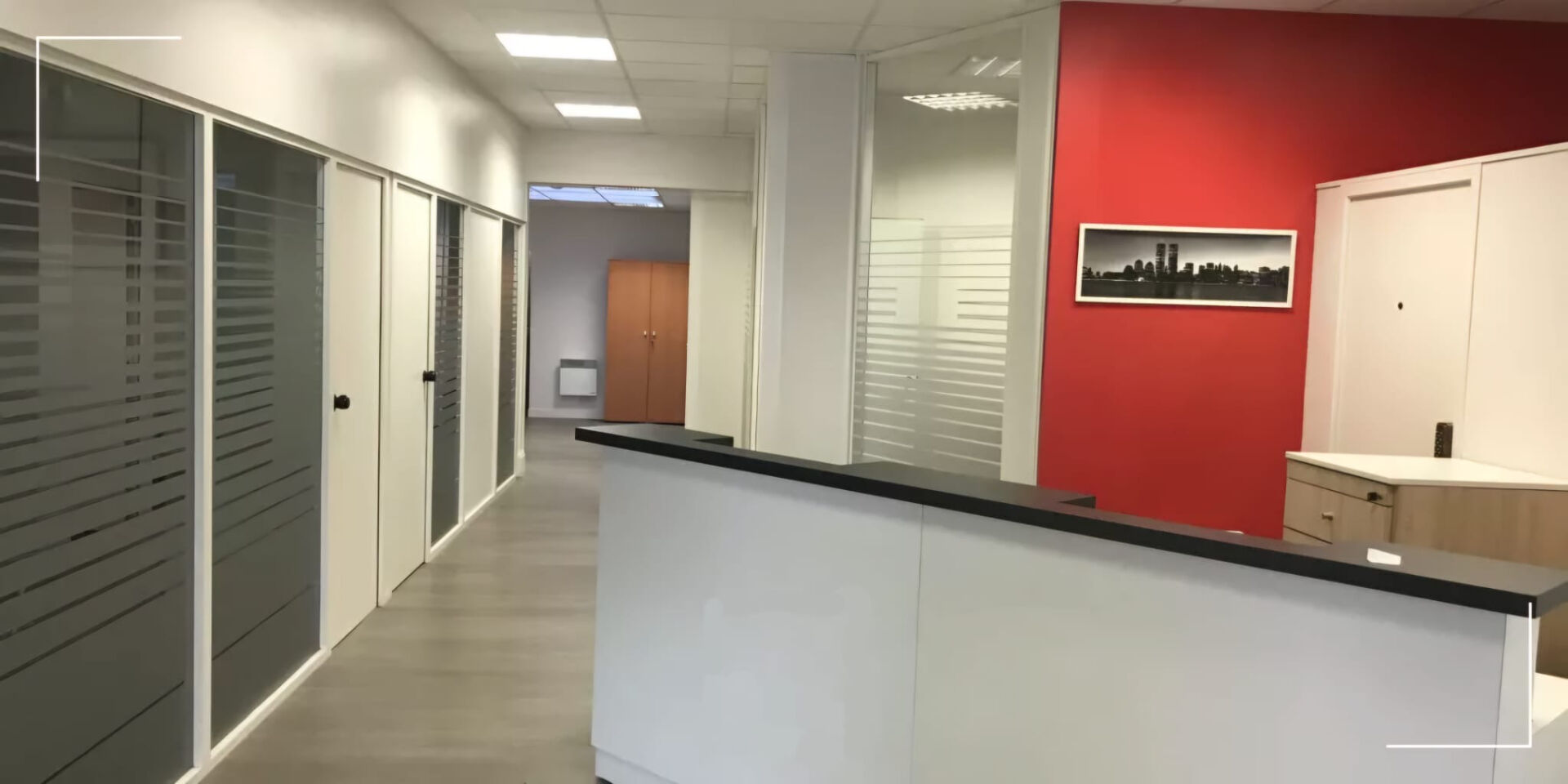 Photo Bureaux Saint Quentin 200 m2 image 2/6