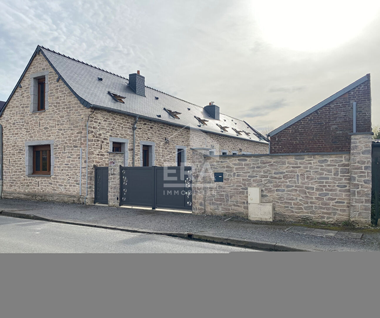 Maison Grand EST de Saint-Quentin 9 pièce(s) 238.08 m2