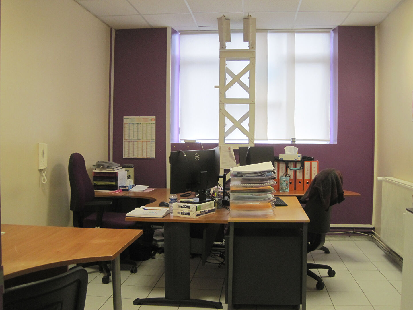 Photo A LOUER BUREAUX PROCHE CENTRE VILLE DE ST QUENTIN 02100. image 2/6