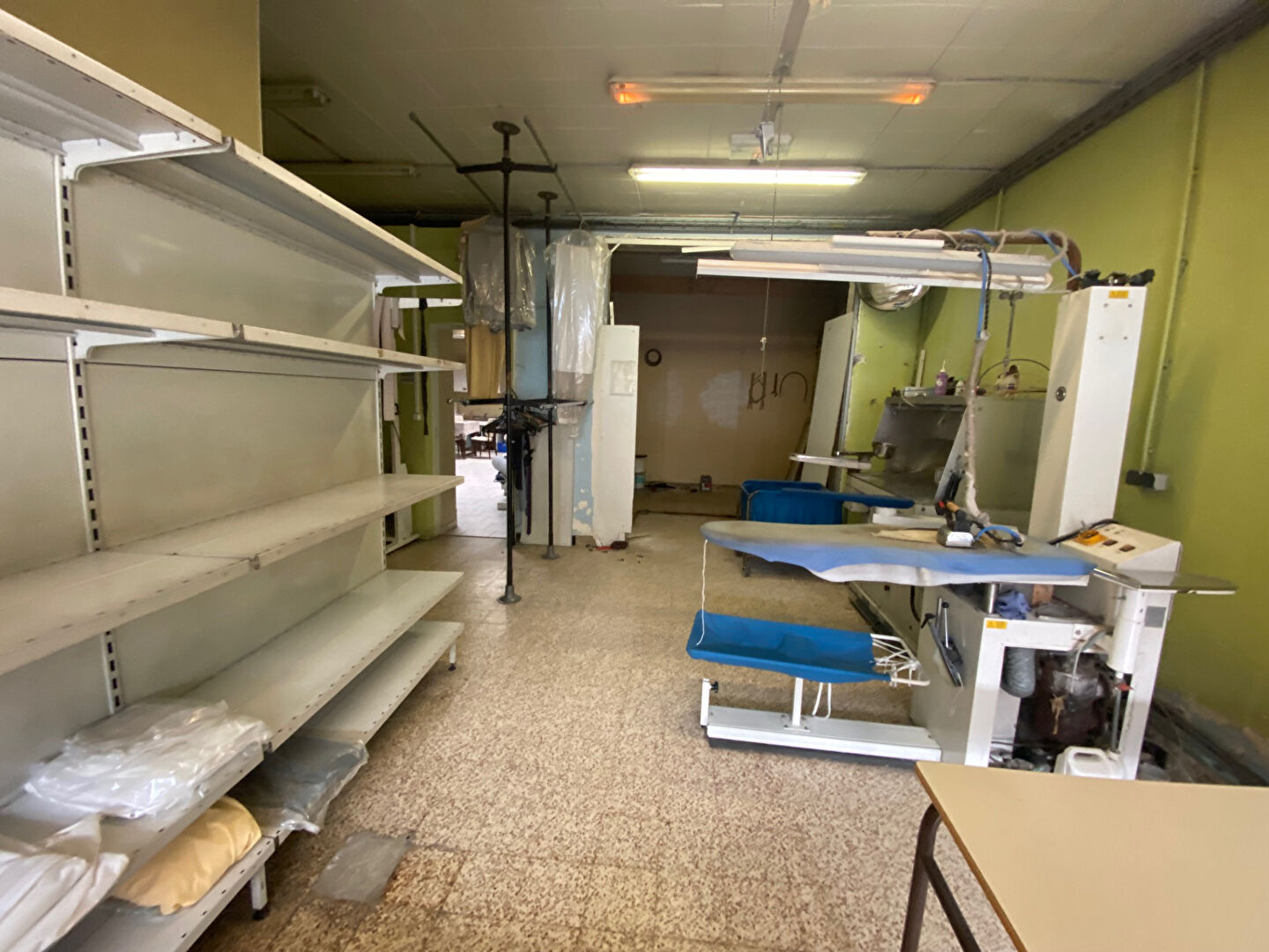 Photo Local commercial Saint Quentin 130 m2 image 3/5