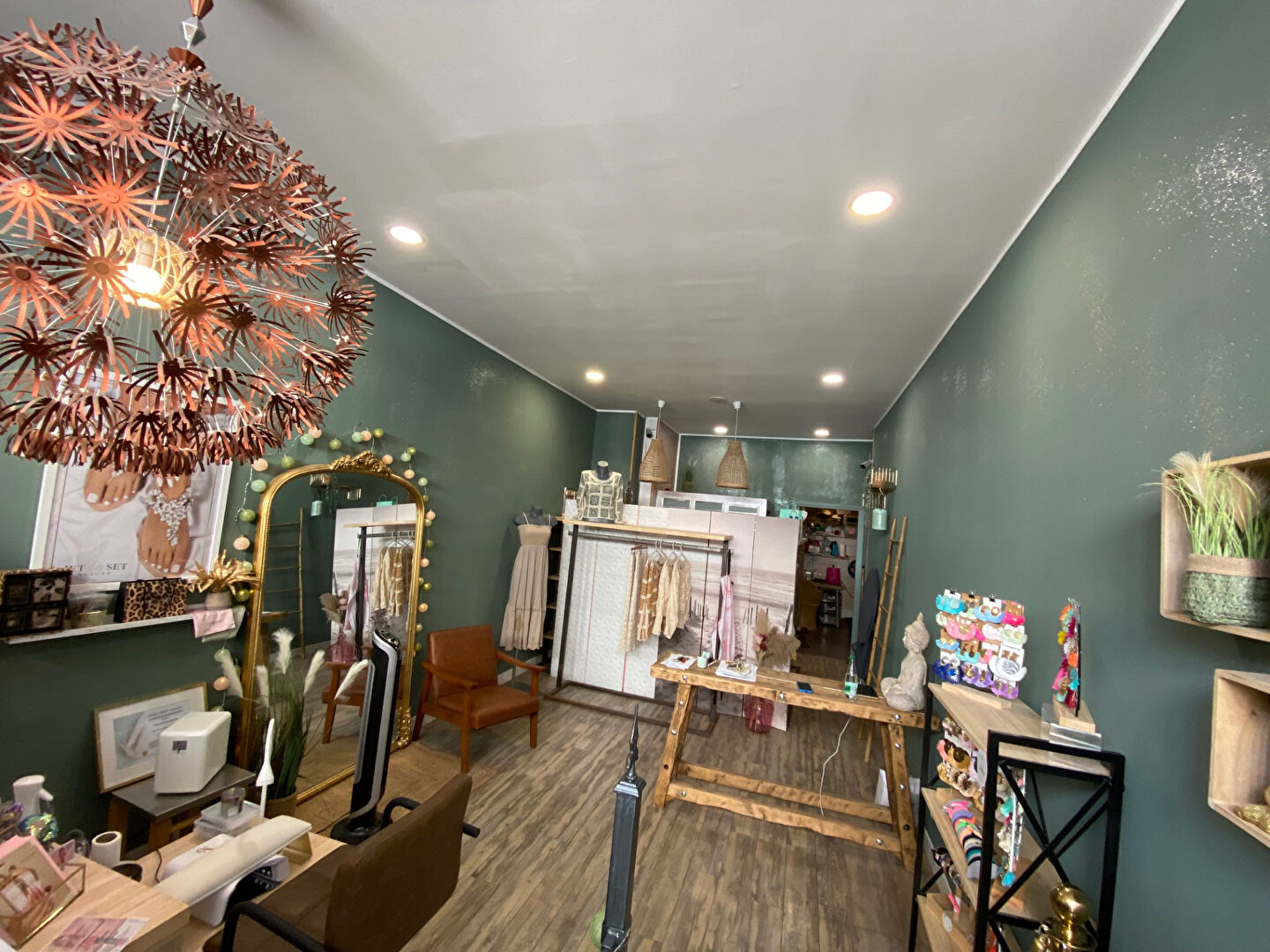 A LOUER LOCAL COMMERCIAL EMPLACEMENT N°1 SAINT QUENTIN 02100