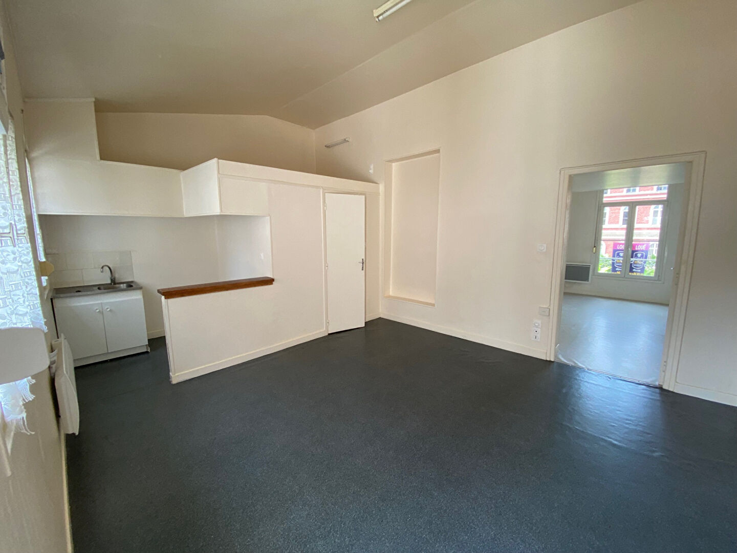 A LOUER APPARTEMENT 35 m2 CENTRE VILLE SAINT QUENTIN 02100