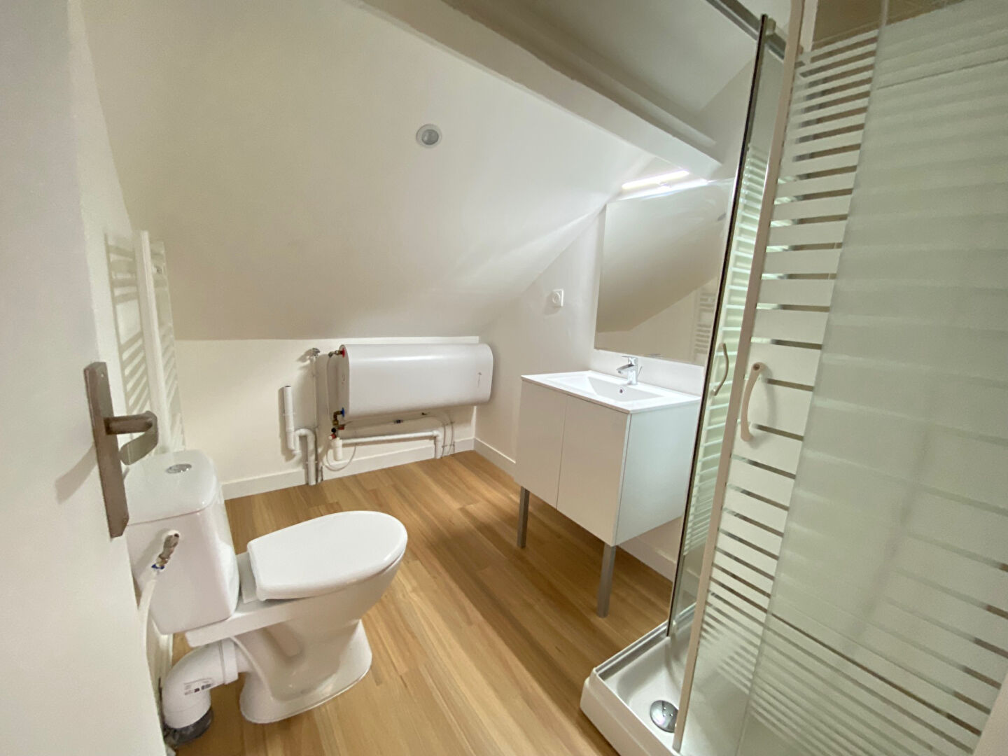 Photo STUDIO  A LOUER PROCHE CENTRE VILLE ET ECOLES  à ST QUENTIN 02100. image 4/4