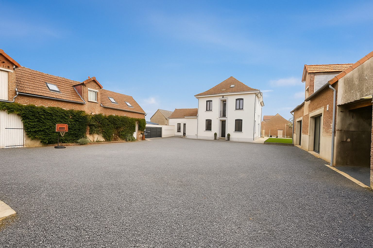 Photo Beau Corps de Ferme 12km de St Quentin (02) image 2/6