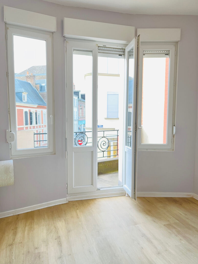 Photo A LOUER MAISON 3 CHAMBRES PROCHE CENTRE VILLE  ST QUENTIN 02100 image 3/6