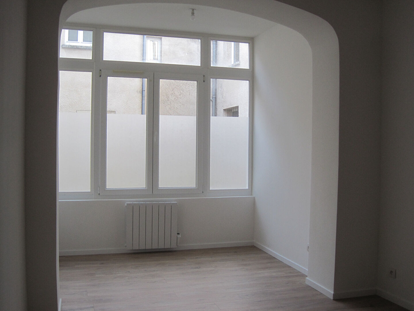 Photo A LOUER APPARTEMENT PROCHE CENTRE VILLE DE SAINT QUENTIN 02100 image 2/6