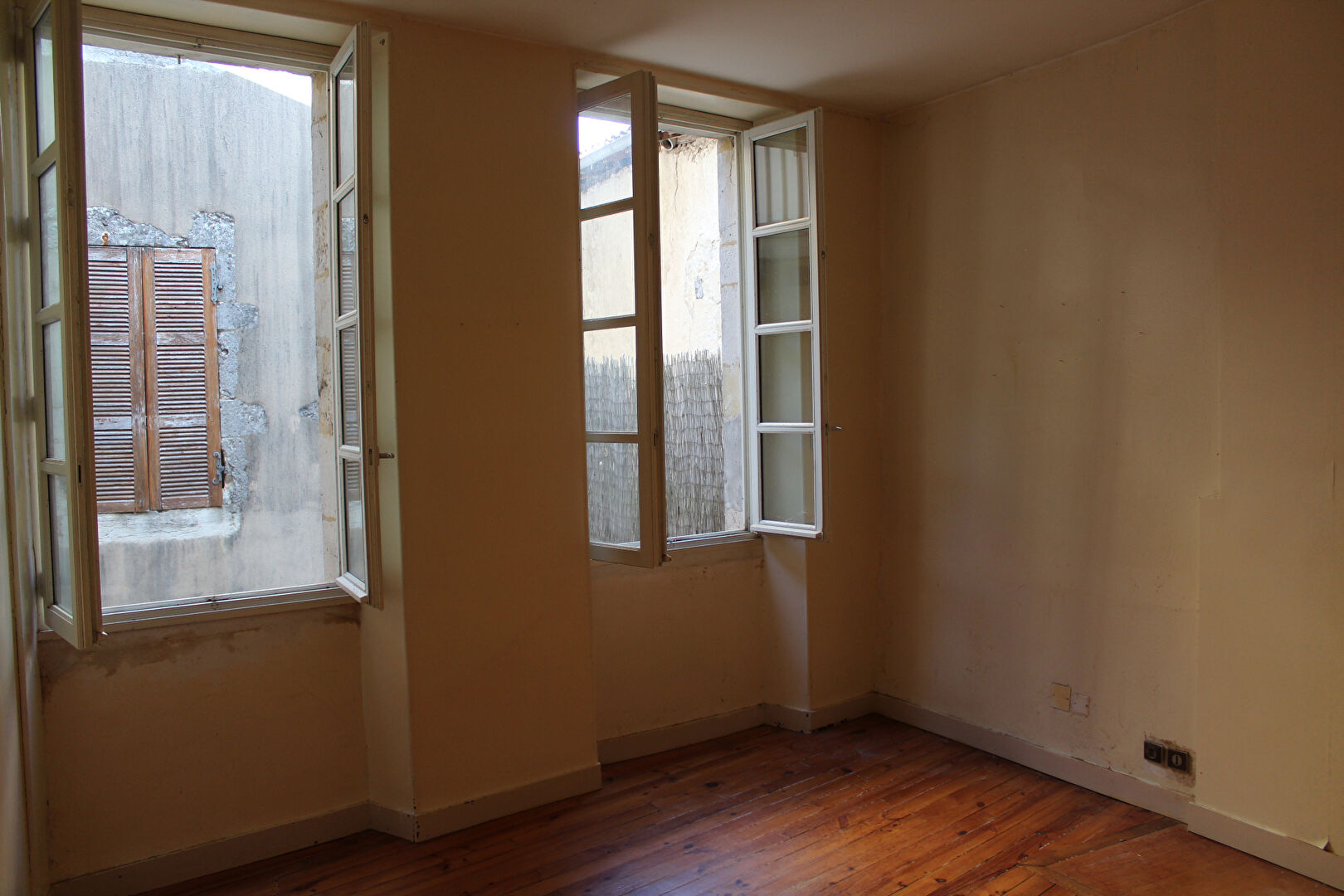 Photo Immeuble Saint Sever 22 pièce(s) 371 m2 image 6/6