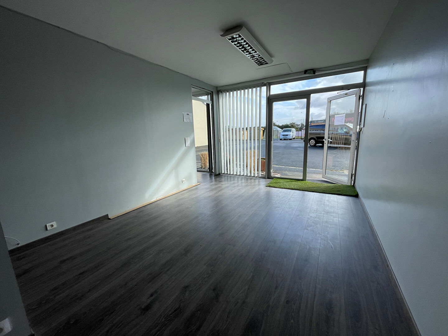 Photo QUEVERT:  Bureaux 100 m² environ image 2/4