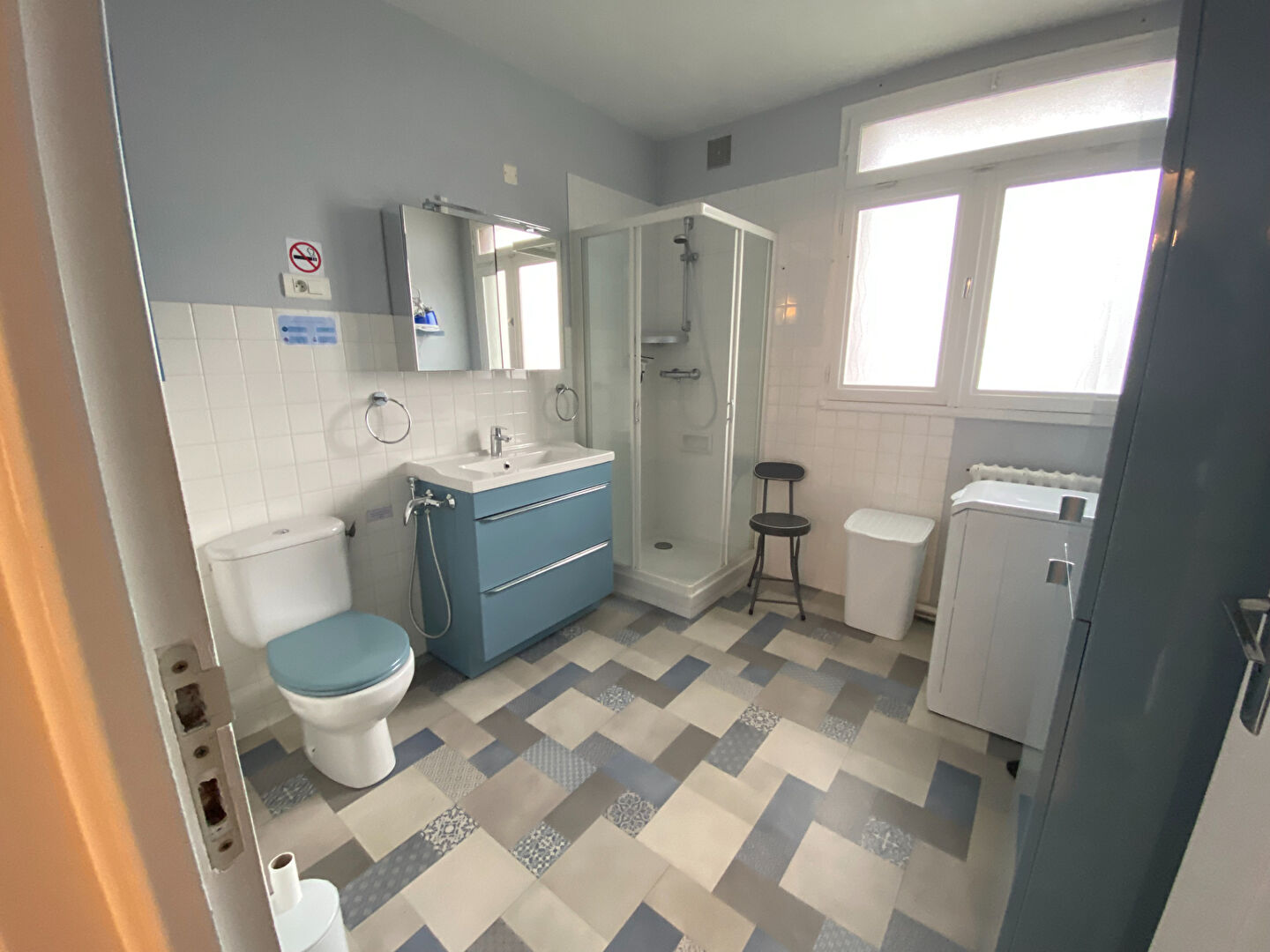 Photo DINAN : Centre, Grand  T2, 65m² image 5/6