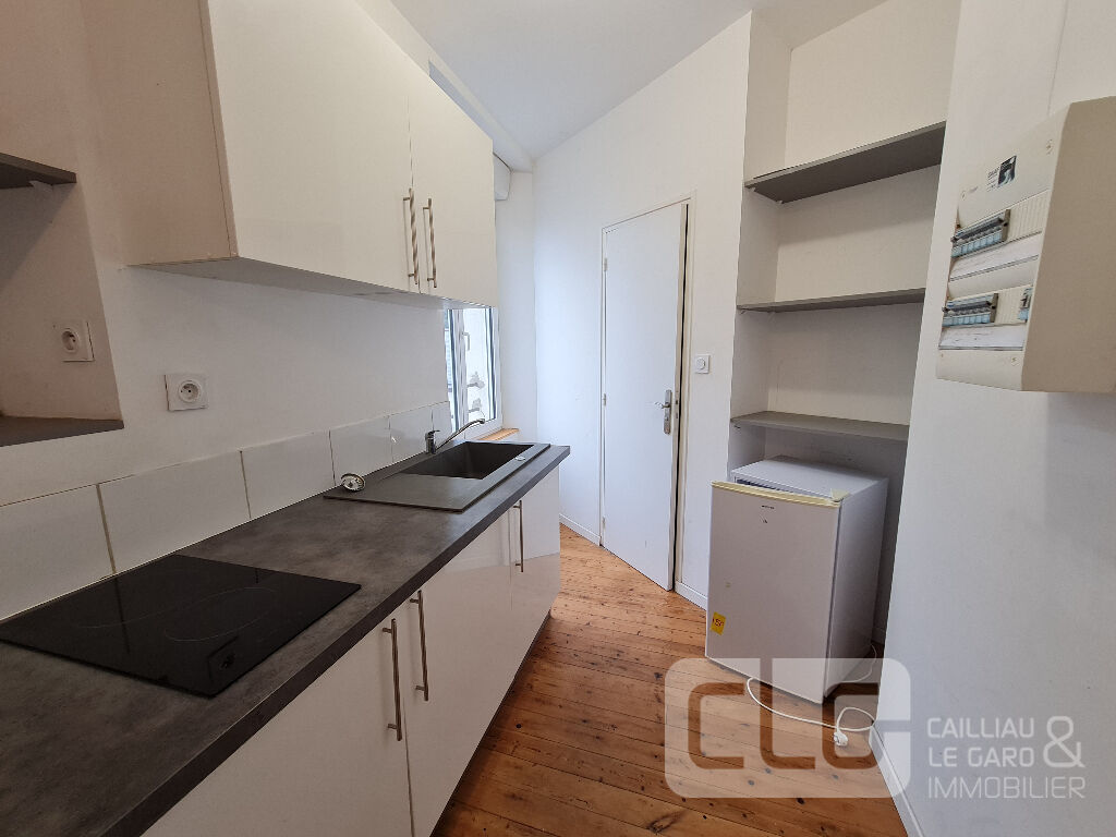 T1 - QUIMPER - RUE DE PONT-L'ABBE