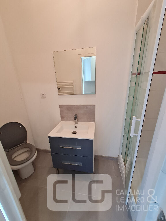 Photo T1 - QUIMPER - RUE DE PONT-L'ABBE image 5/6