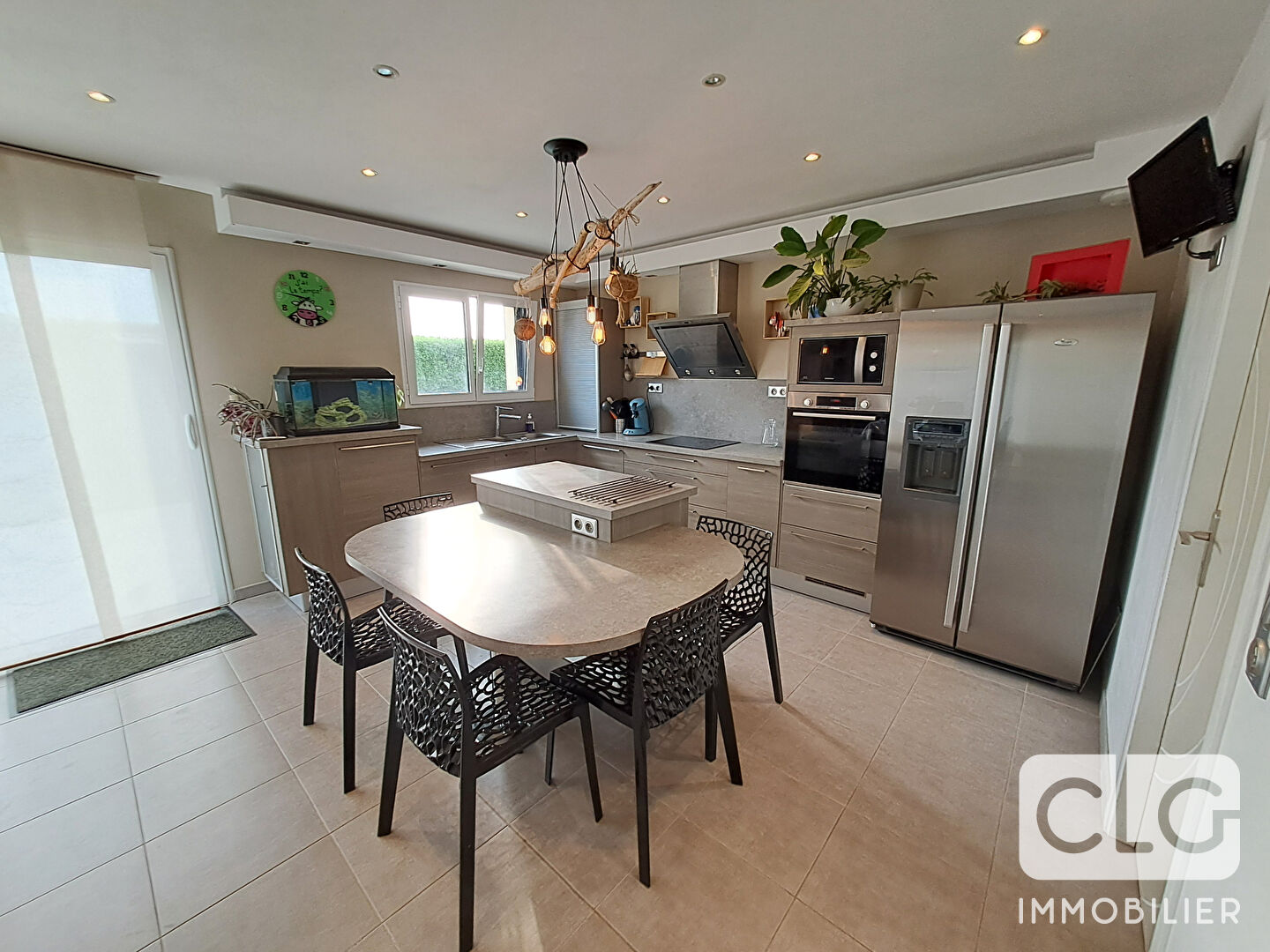 Photo Maison - ELLIANT - 183.54 m² image 6/6