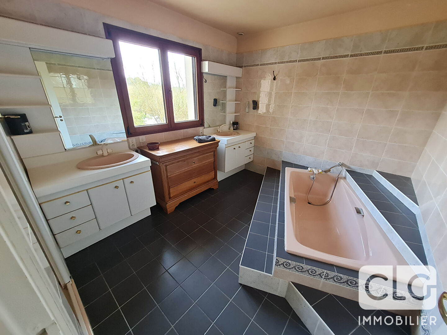 Photo MAISON MEUBLEE - T6 - TY BOS image 6/6