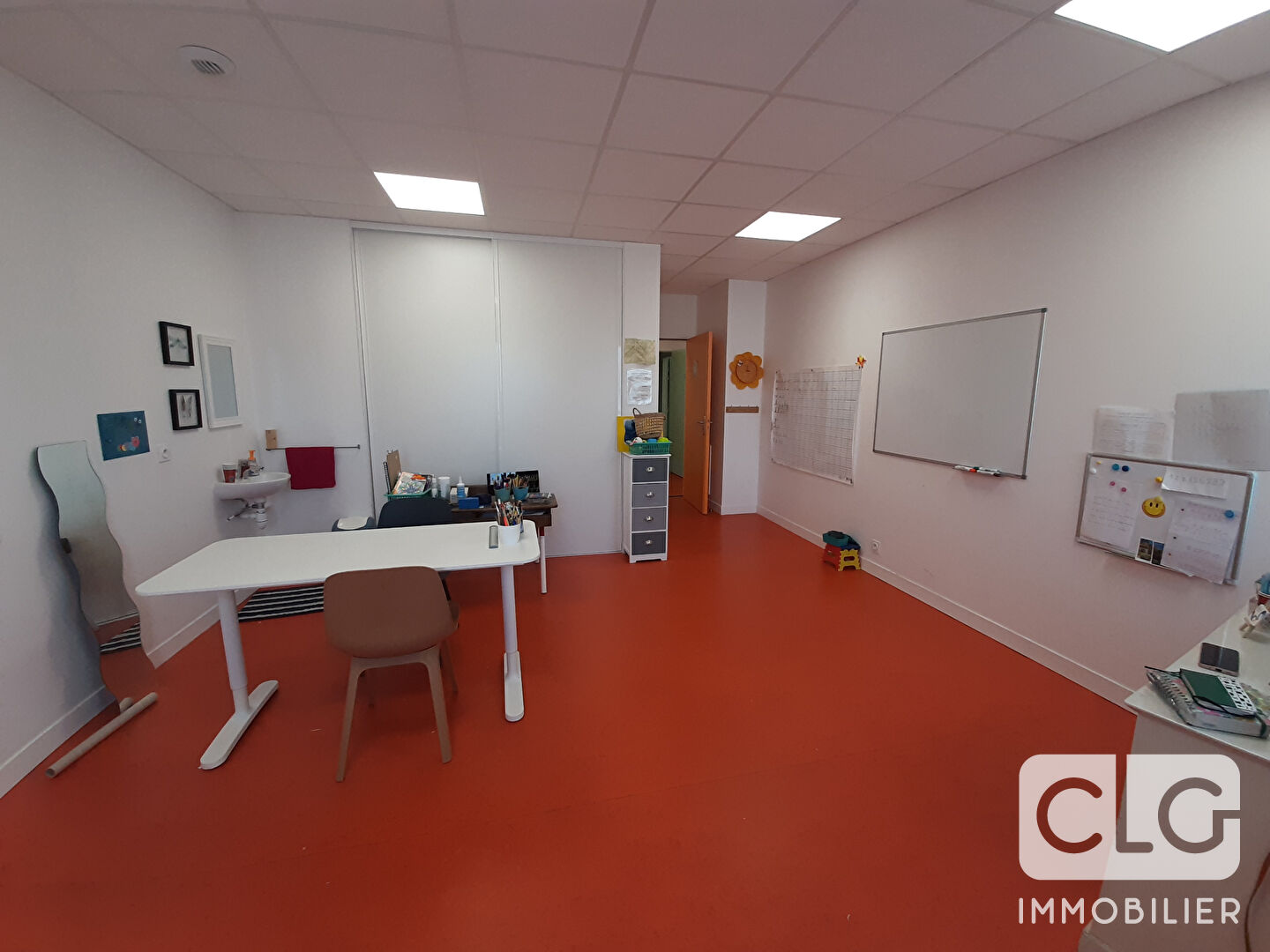 Photo Local professionnel au sein d'une Maison de Santé image 2/5