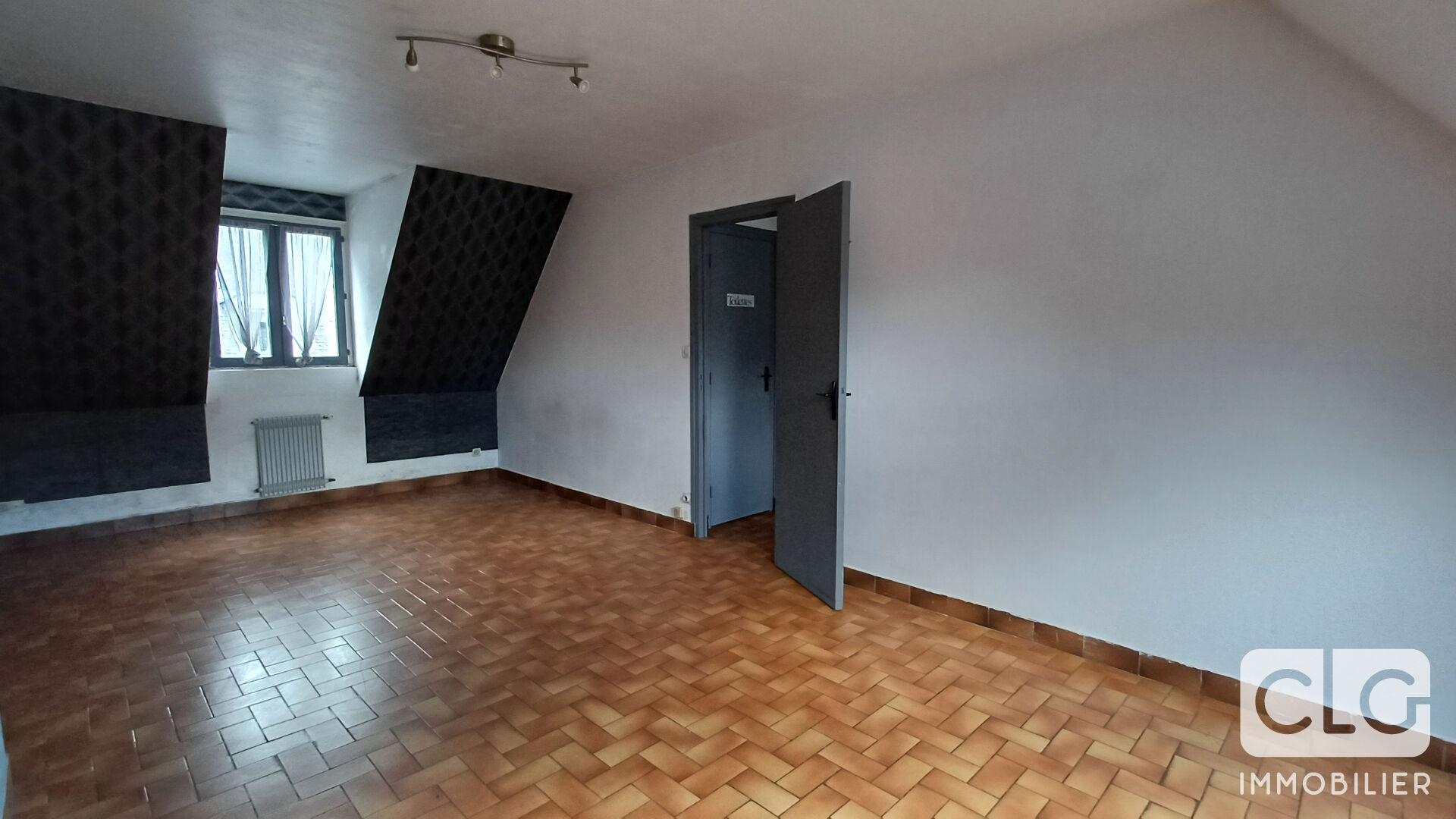 Photo Immeuble Pont l'Abbé avec rendement locatif image 2/6