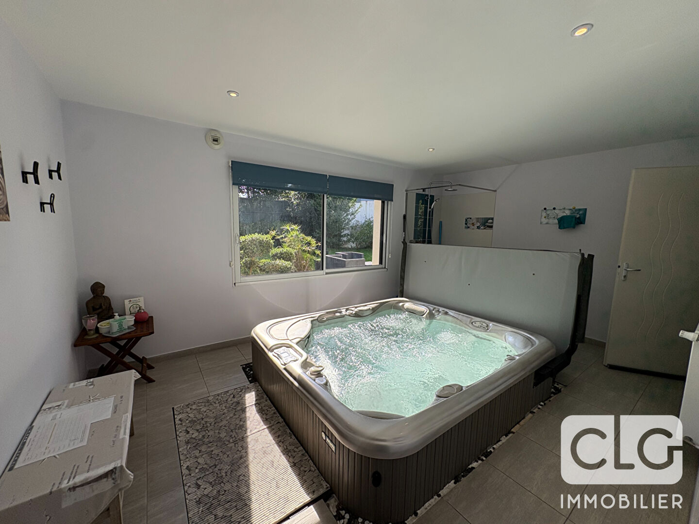 À VENDRE  MAISON RÉCENTE DE 160 m² AVEC 2 DUPLEX INDÉPENDANTS + ESPACE JACUZZI LA FORÊT-FOUESNANT