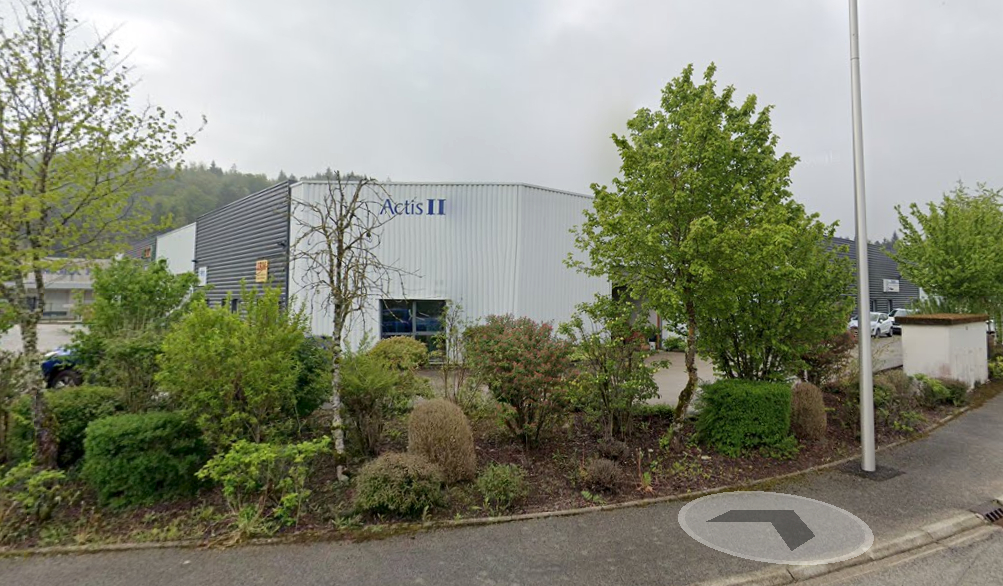 Photo Entrepôt / local industriel Oyonnax 154,43 m2 image 2/2