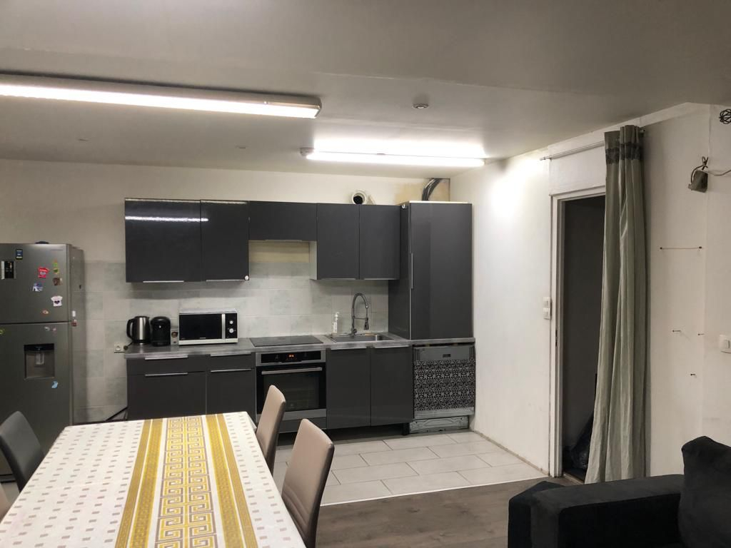 OYONNAX - Vaste maison de 256m2