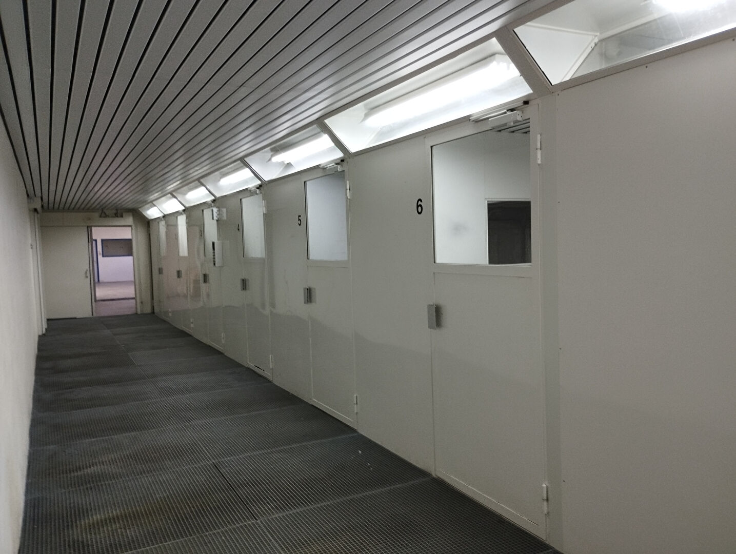 Photo Local d'activité Dortan 877 m2 image 3/6