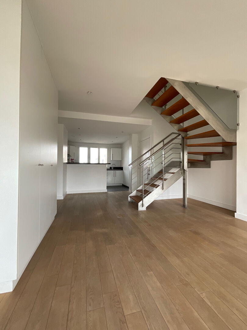 Photo DUPLEX Rueil Malmaison 5 pièce(s) 92,83 m2 image 2/5