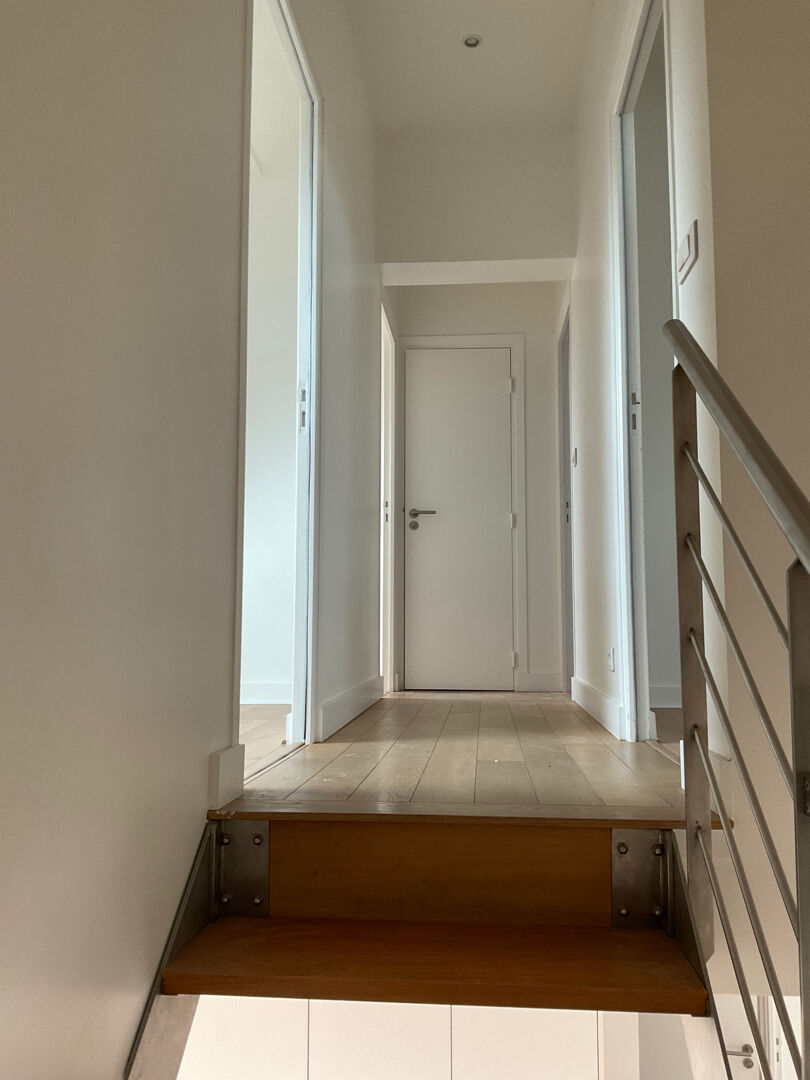 Photo DUPLEX Rueil Malmaison 5 pièce(s) 92,83 m2 image 4/5