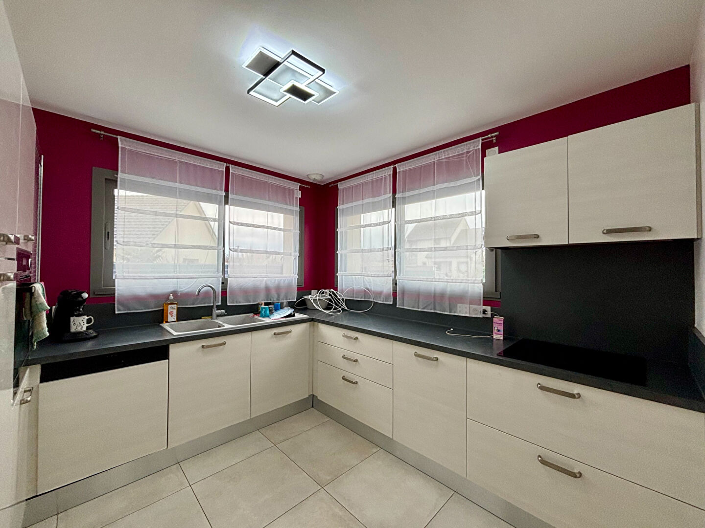 Photo Maison contemporaine de 130m² - Sainte Marie La Blanche image 3/6