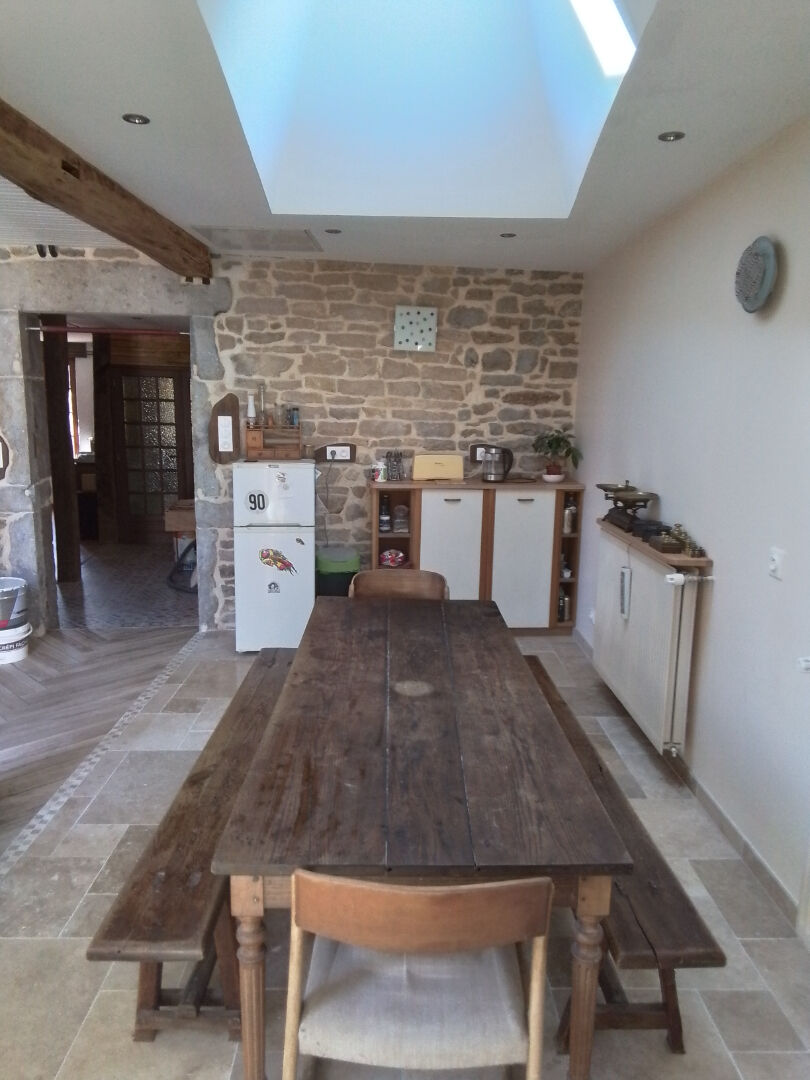 COMPROMIS SIGNE    Maison  150 m2 avec terrain. village des Marranges.